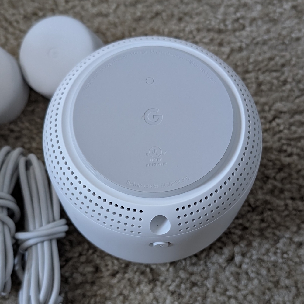 Google Nest Wifi Router and Access Smart Point - Picture 3 of 4